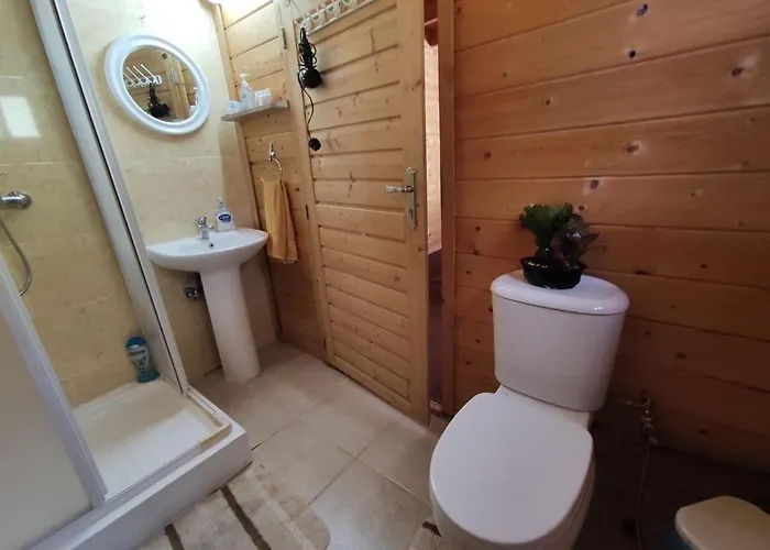 The Cosy Mountain With Stunning Views Near Troodos Semesterbostad