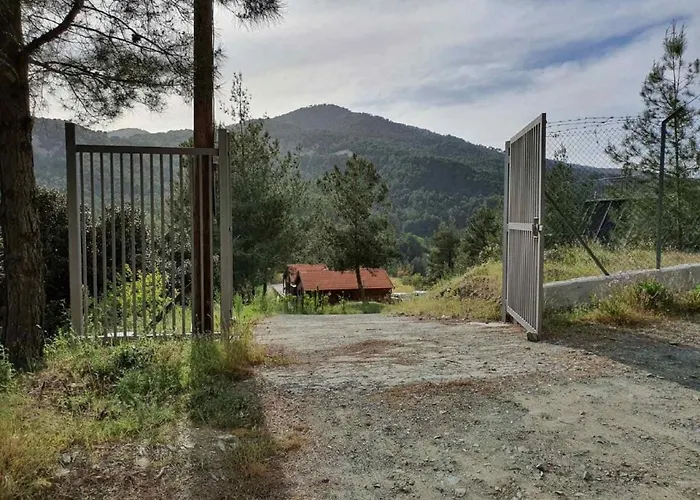 The Cosy Mountain With Stunning Views Near Troodos Κάτω Αμίαντος